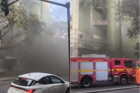 Vídeo: incêndio atinge prédio abandonado em BH; moradores denunciam invasões frequentes