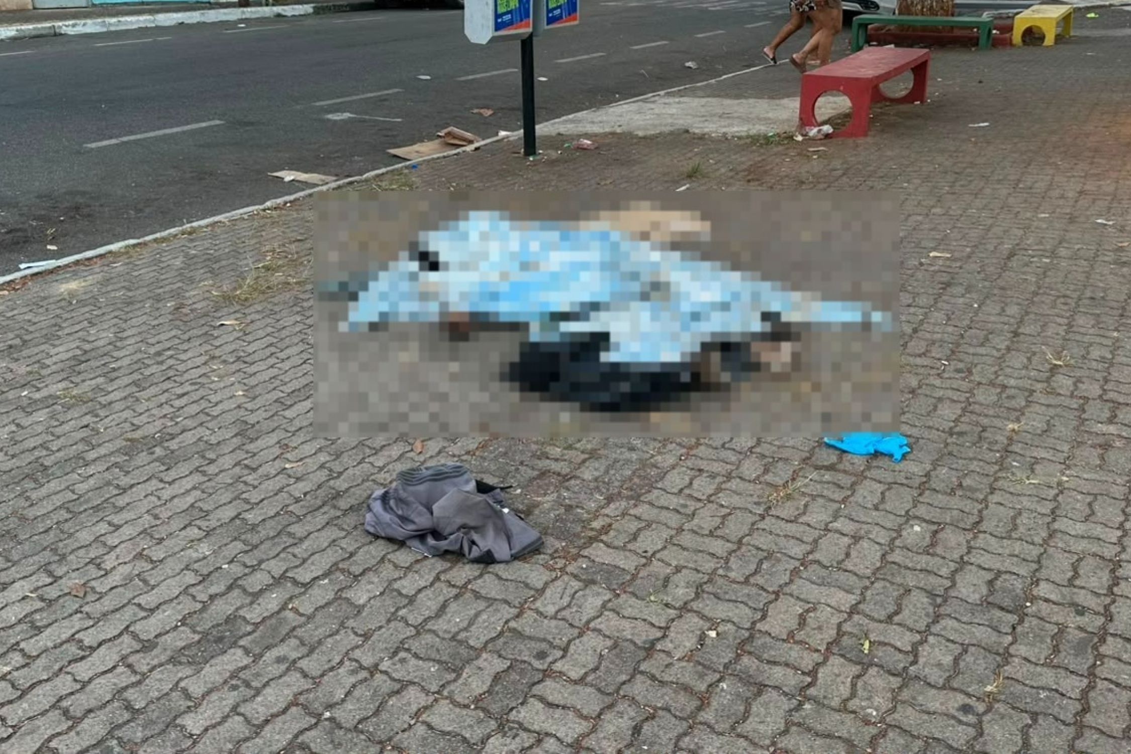 Briga entre moradores em situação de rua termina com morte em praça de BH