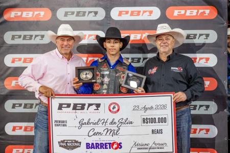 Revelação mineira domina a arena e conquista a etapa de Barretos da PBR Brazil