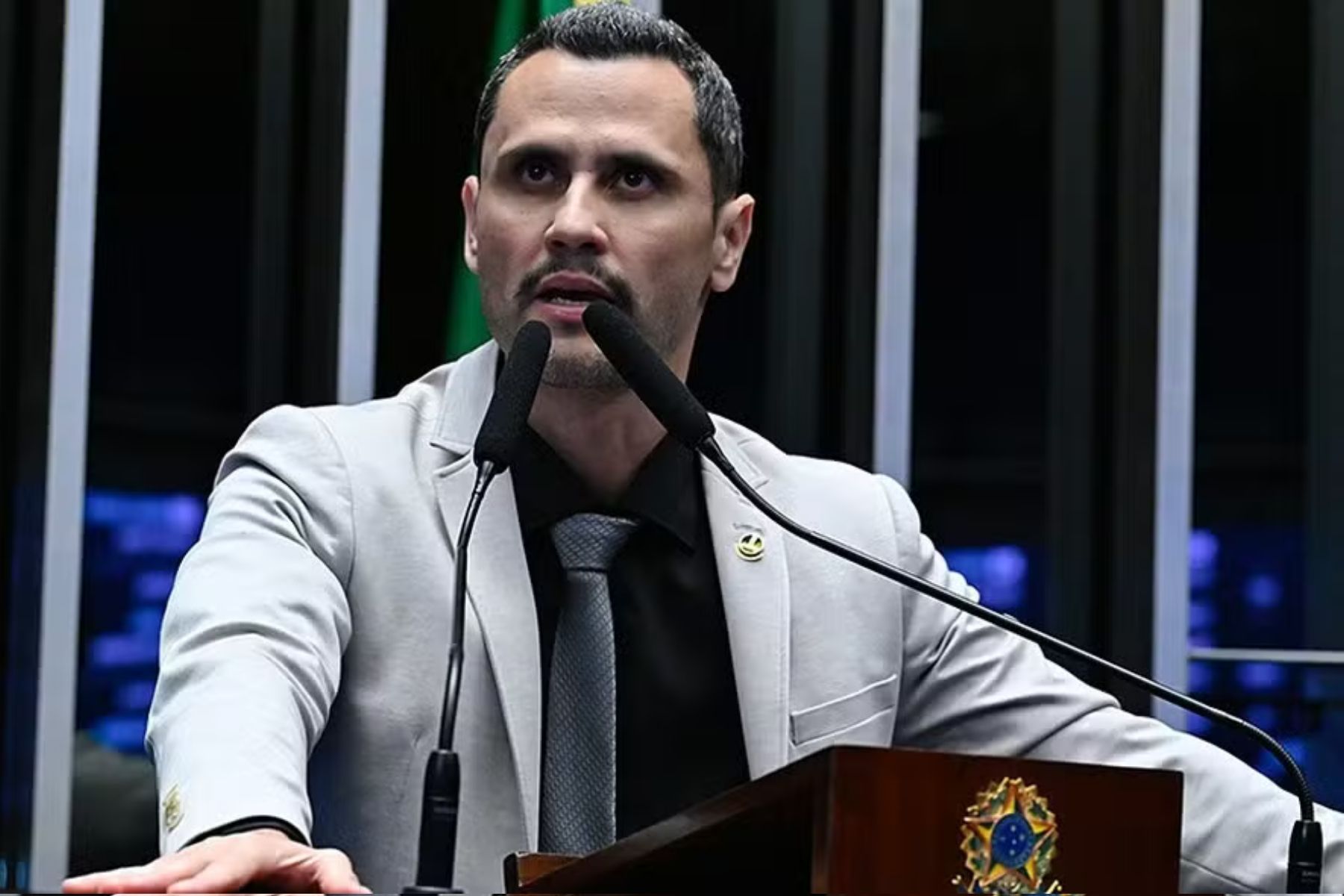 'Vou governar para todos', diz Cleitinho ao confirmar candidatura ao governo de MG