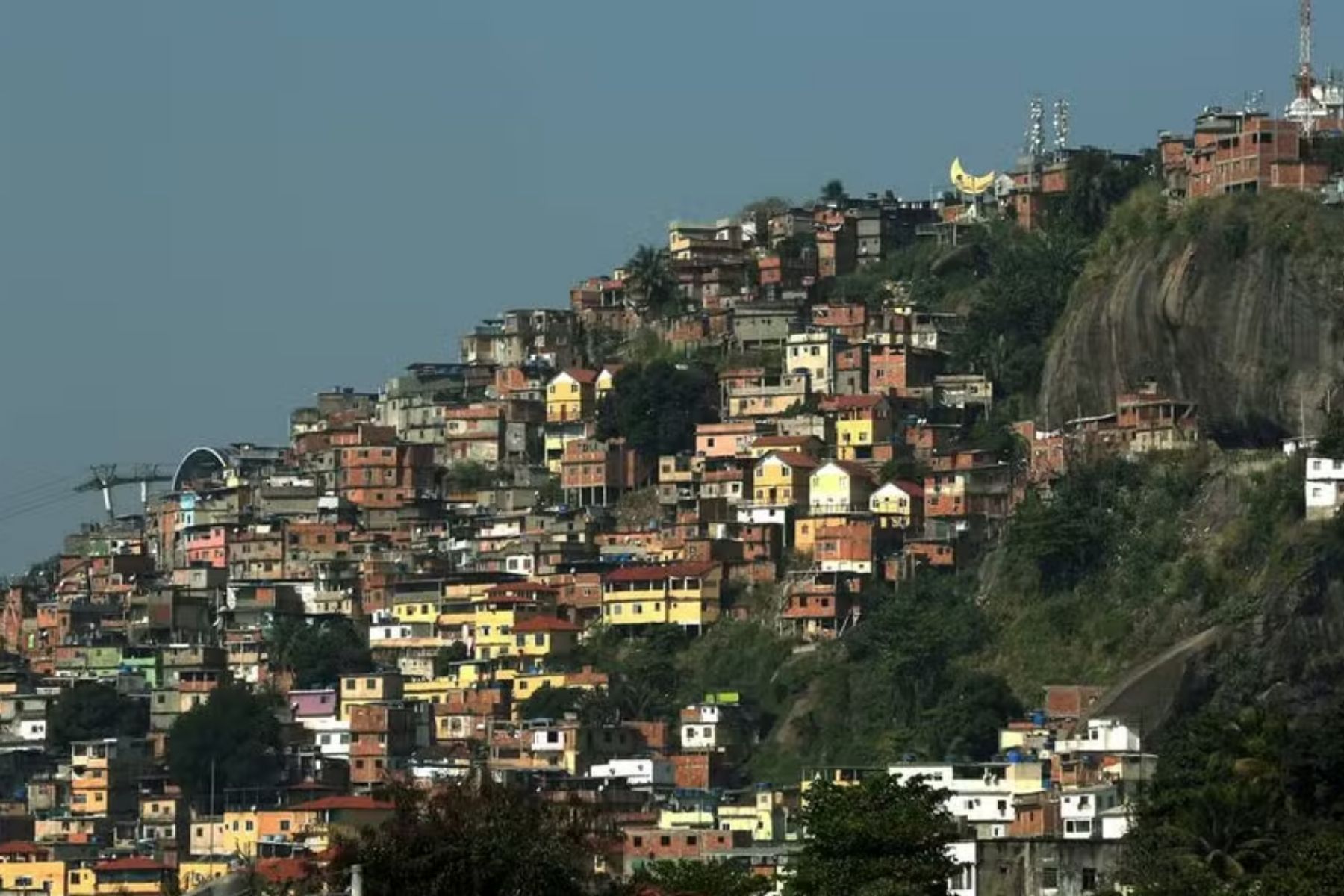 Após quase duas décadas, ex-tenente é condenado a 63 anos por morte de jovens no RJ