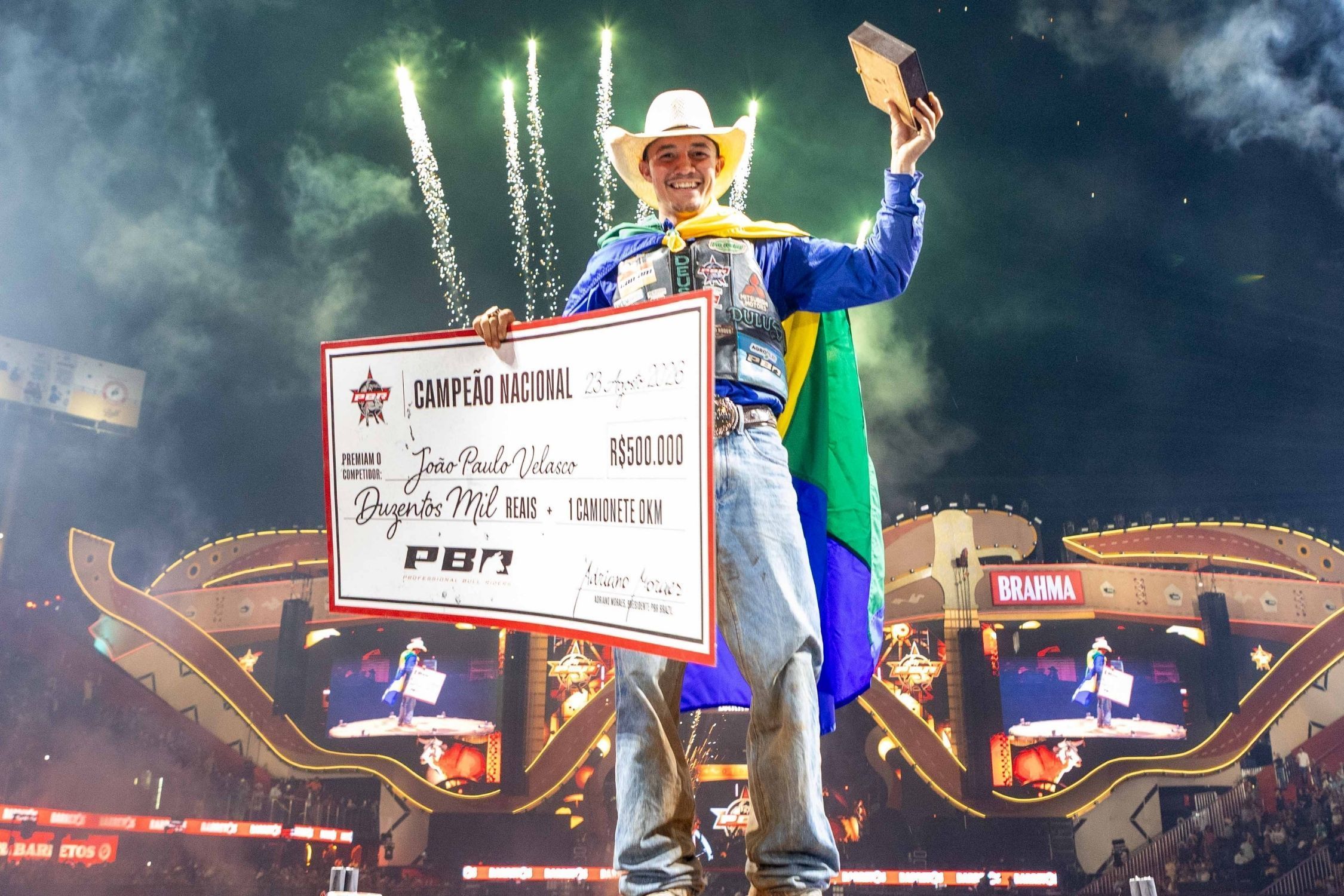 João Paulo Velasco vence a PBR Brazil em Barretos, leva picape e vaga nos EUA