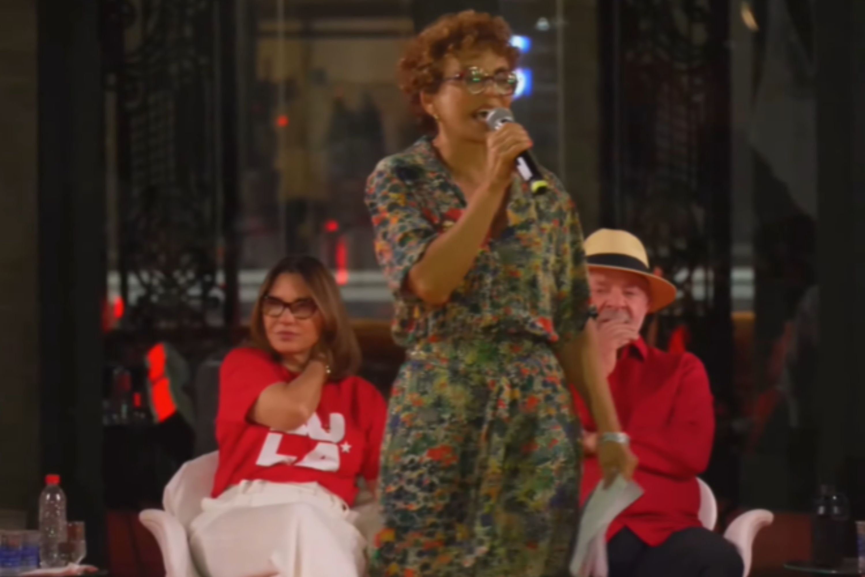 Marília abre ato de Lula em BH  destacando falta de representação feminina no Senado