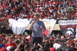 Fernando Haddad inicia campanha ao governo de SP com exaltação a Lula