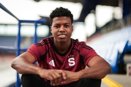 Em busca de pontas, Vasco faz consulta por atacante equatoriano John Mercado
