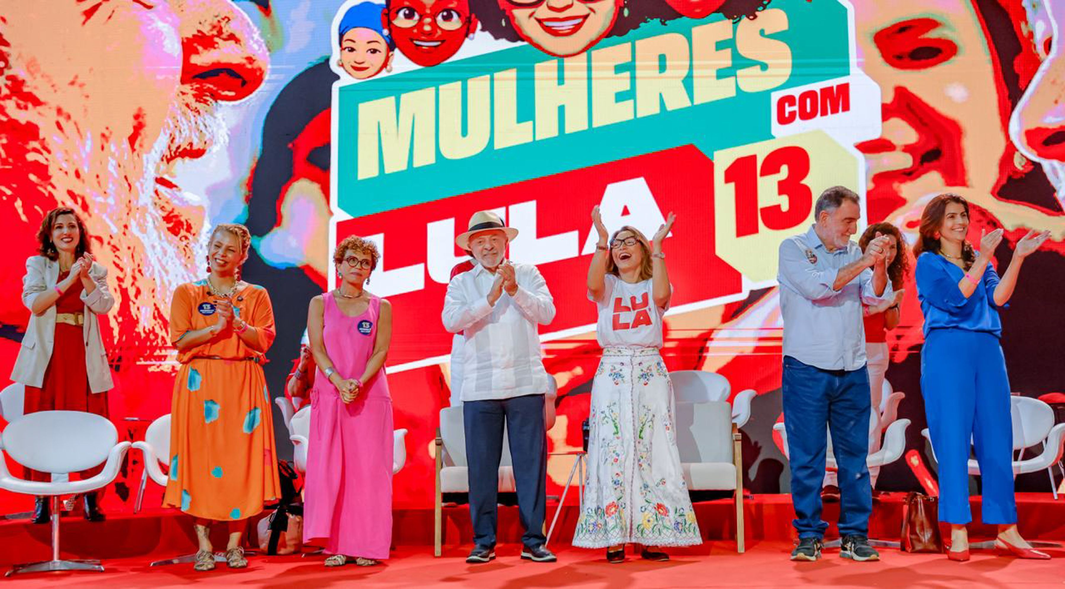 Lula pede mais espaço para mulheres no Congresso durante ato em BH