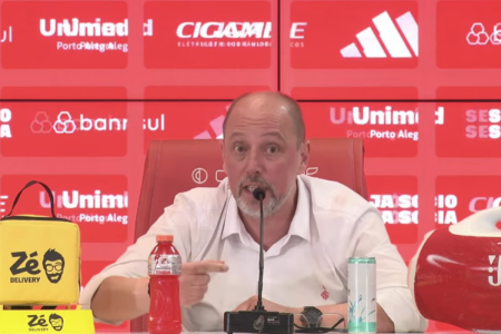 Alessandro Barcellos, presidente do Internacional, em entrevista coletiva no Beira-Rio