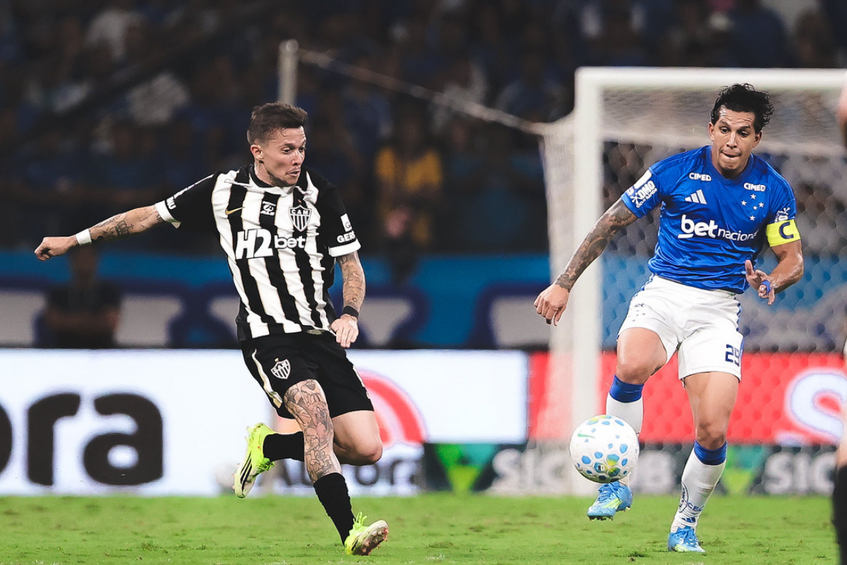 Comentarista da TNT crava classificação do Atlético sobre o Cruzeiro: 'Sou incoerente'