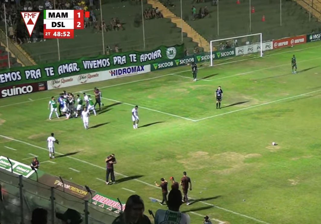 Democrata-SL marca no fim, vence Mamoré e abre vantagem na semi do Módulo II do Mineiro