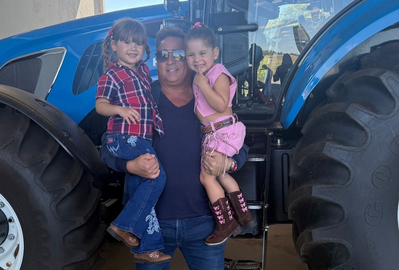Leonardo reage ao pedido inusitado de Maria Flor e Maria Alice: 'Nessa idade?'