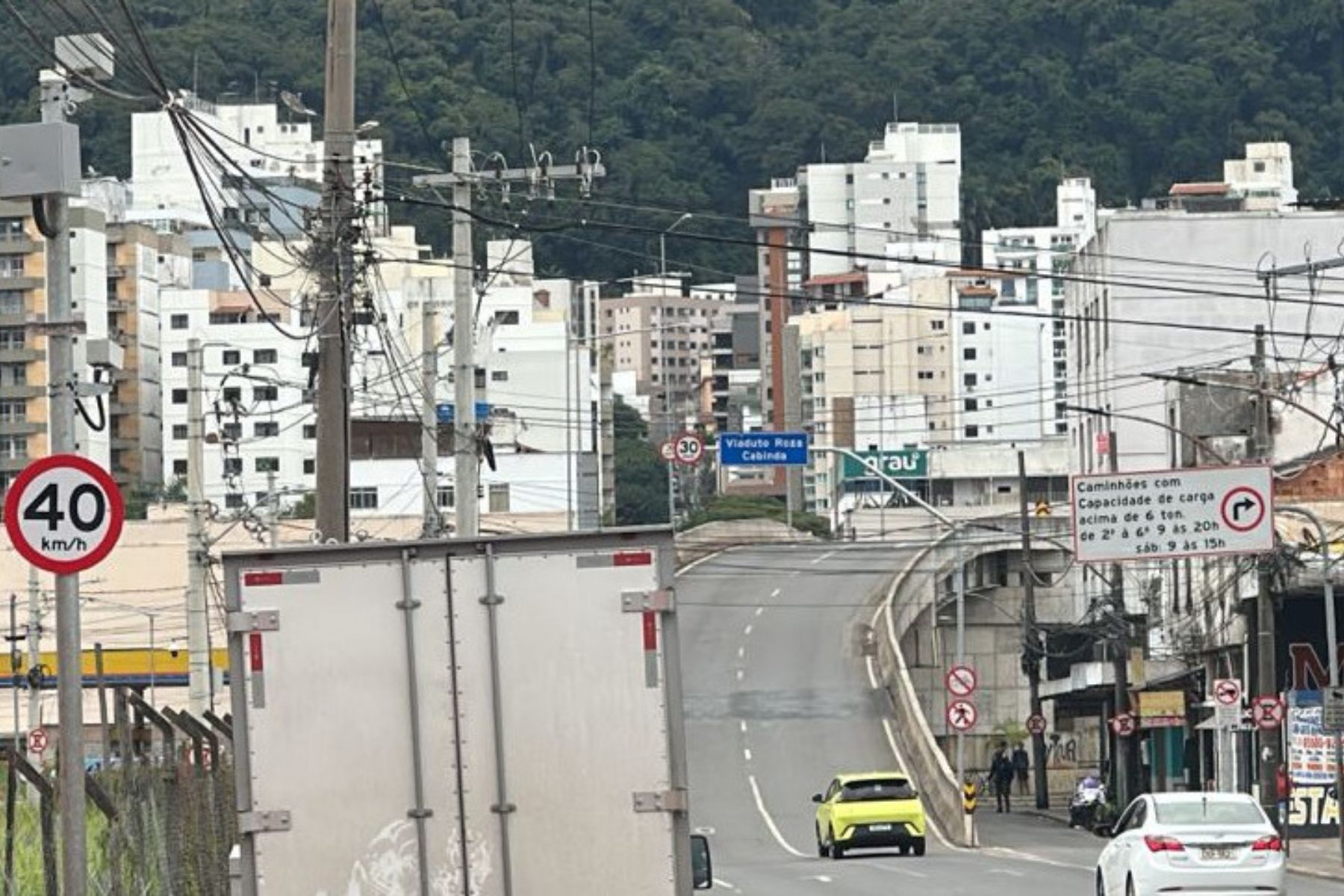 Equipamentos de fiscalização de trânsito passam por fiscalização em Juiz de Fora