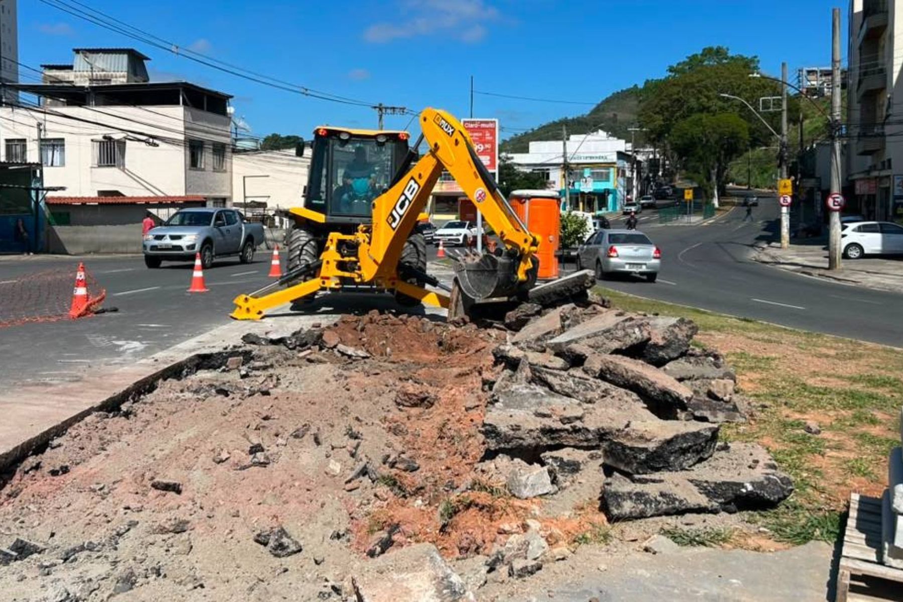 Começam obras para mudança de travessias no trevo do Cascatinha