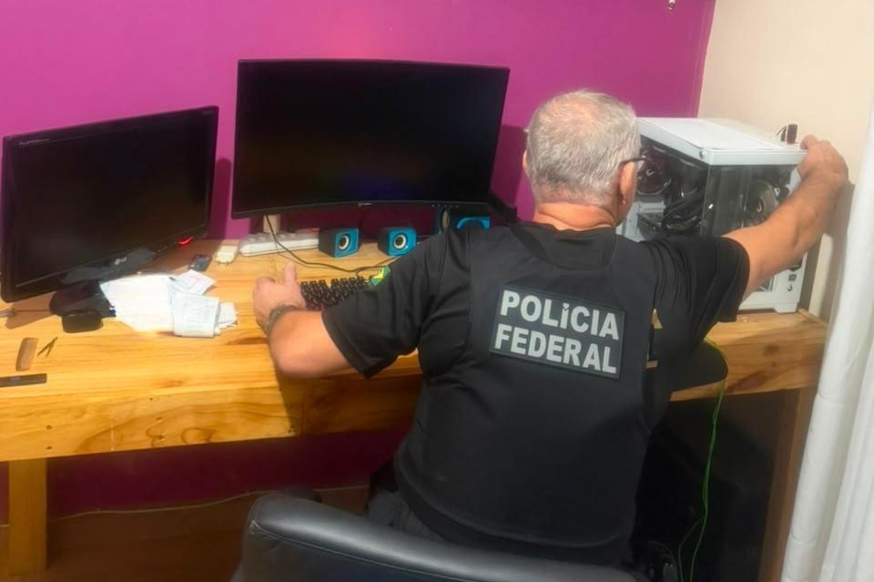 PF investiga suspeito de compartilhar materiais de abuso infantojuvenil na Zona da Mata