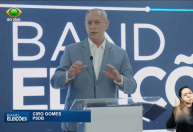 Ciro Gomes acusa atual governador do Ceará de usar saúde como 'cabo eleitoral'