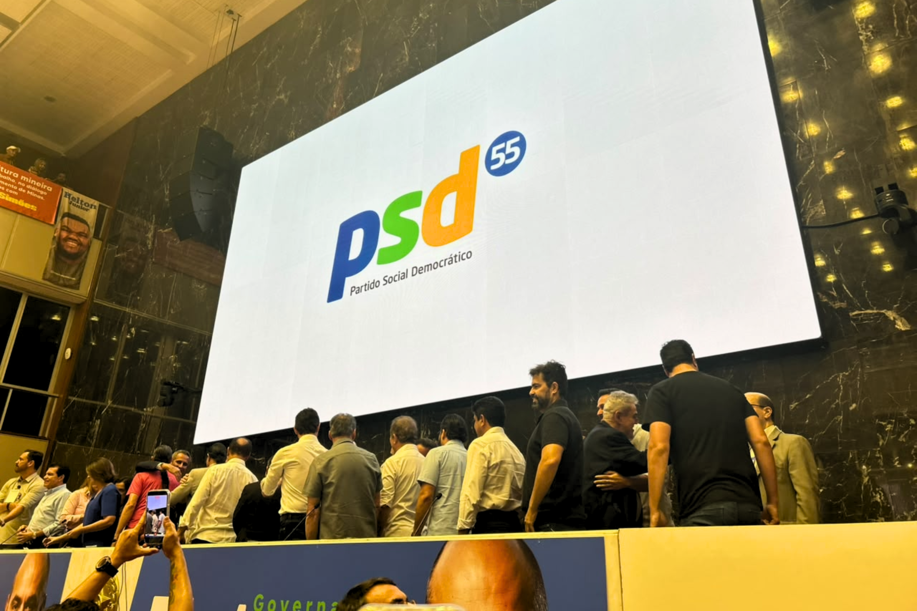 Convenção do PSD é marcada por indiretas a Marcelo Aro: 'Males que vêm para o bem'