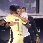 Pedro Emanuel destaca confiança e união entre desempenho e resultado no Vasco
