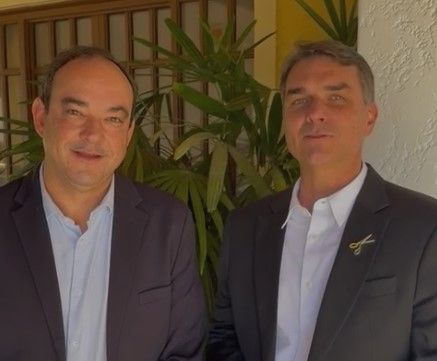 Flávio Bolsonaro anuncia candidatura de Flávio Roscoe ao governo de Minas