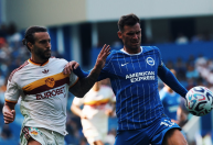 Com brasileiro cortado da Copa, Roma é goleada em amistoso contra o Brighton