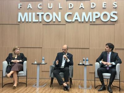 Mateus Simões ironizou seu candidato ao Governo de Minas durante sabatina na Faculdade Milton Campos