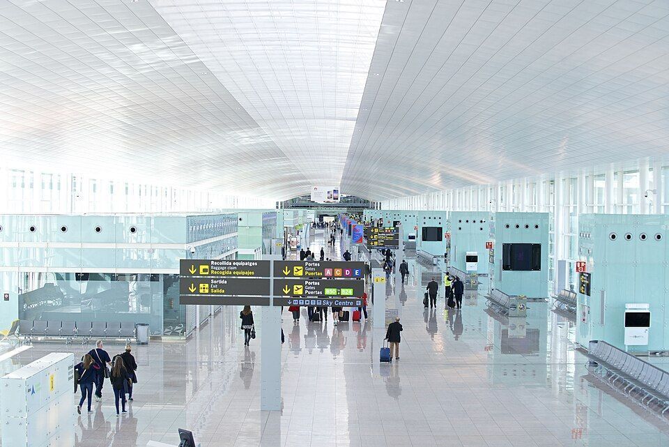 Greve no aeroporto de Barcelona pode afetar cerca de 2 milhões de passageiros