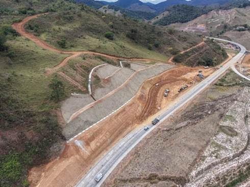 Intervenções buscam recuperar 13 taludes em Antônio Dias para duplicação da BR 381
