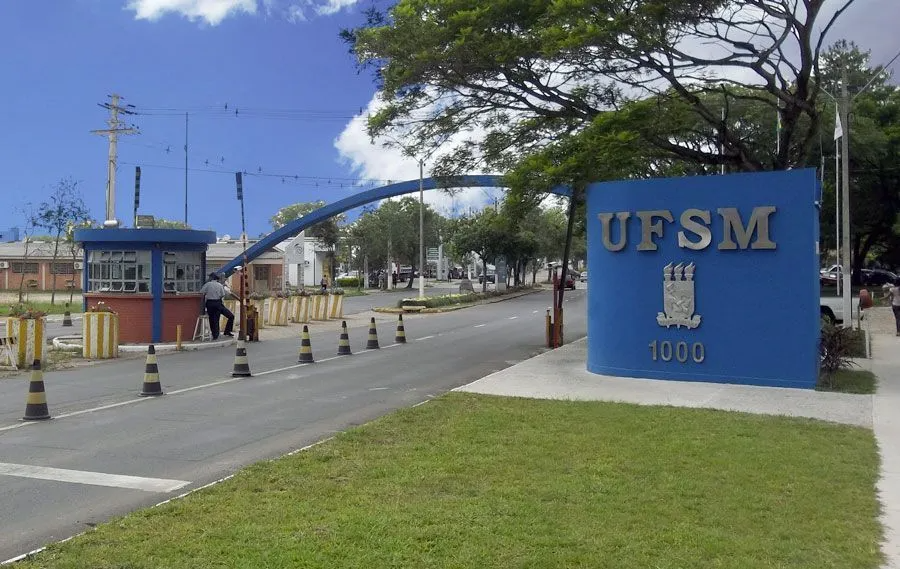UFSM divulga edital para professores em dois campi com salários de até R$ 13,7 mil