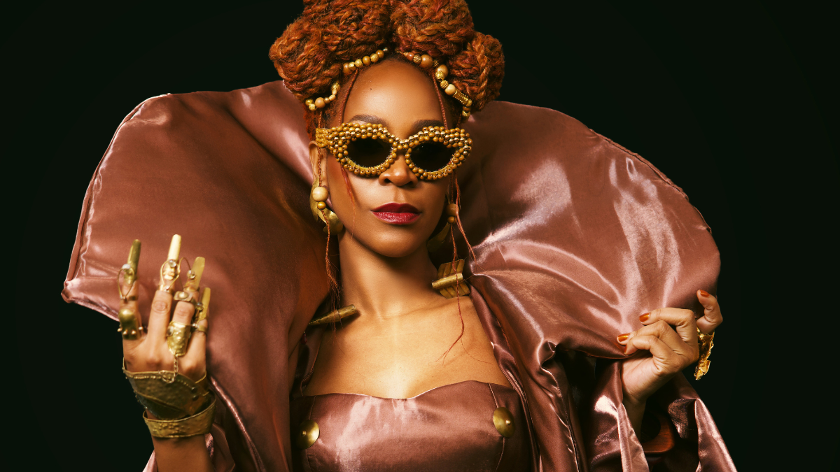 Karol Conká leva turnê 'Batuk Freak' a Belo Horizonte em celebração aos 25 anos de carreira