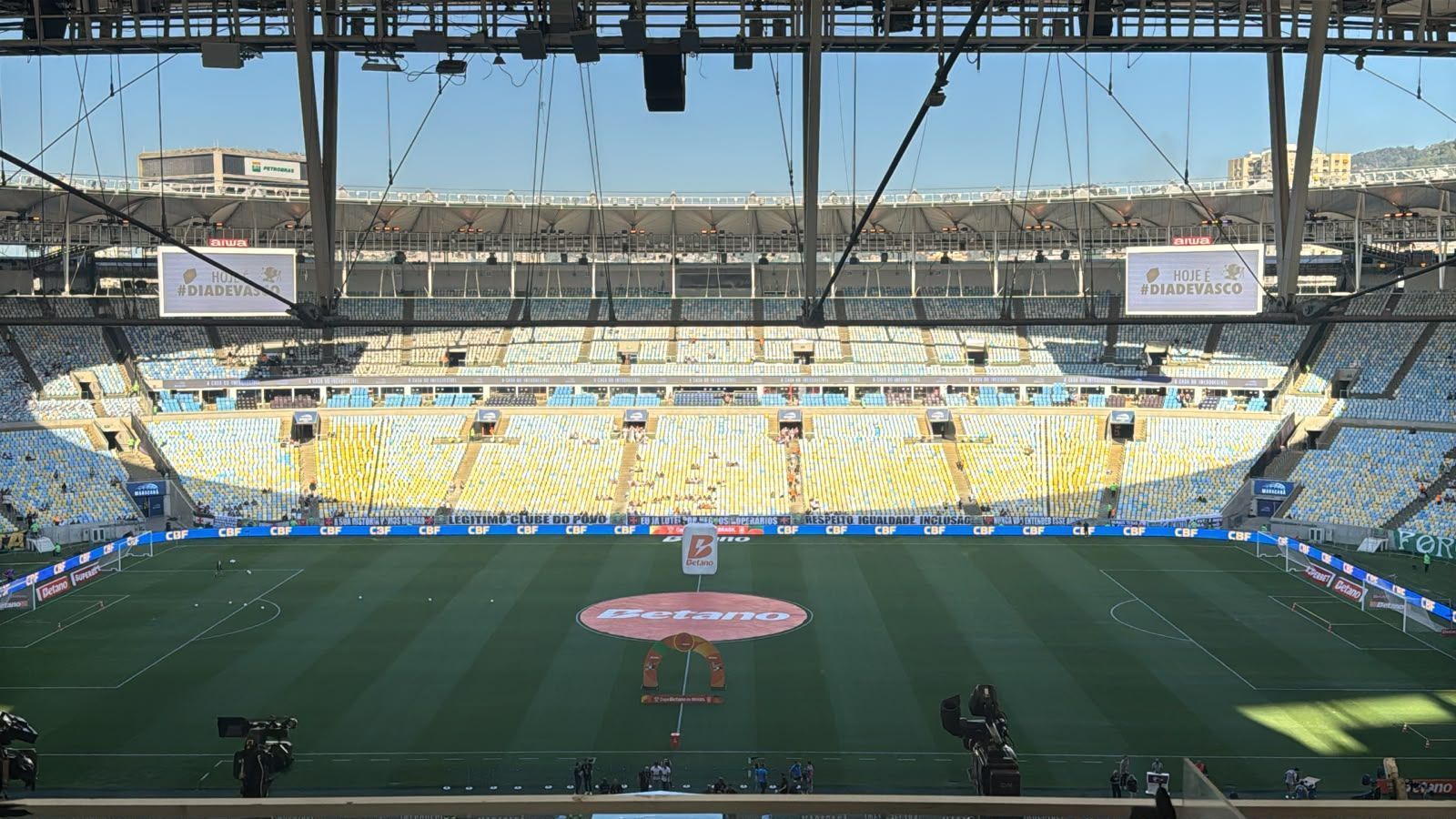 Vasco x Fluminense: veja as escalações pelas oitavas de final da Copa do Brasil