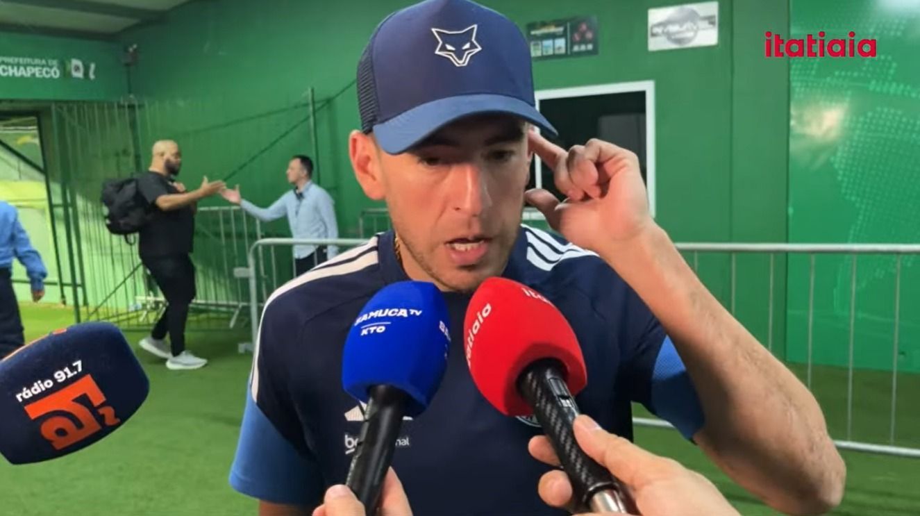 Villalba é direto sobre renovação com Cruzeiro: 'Sabem da minha vontade'