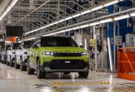 Novo Compass brasileiro só vai chegar como modelo 2028 eletrificado
