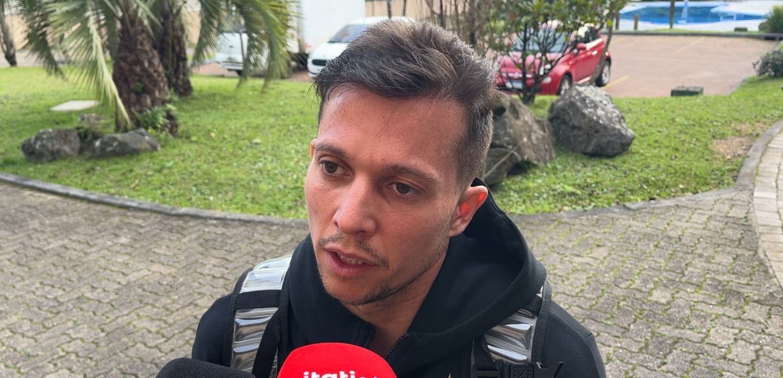 Bernard, do Atlético, projeta duelo com Juventude: ‘Não tem mais bobo’