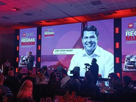CEO da CNN Brasil fala no CNN Talks