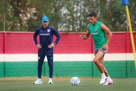 Thiago Silva zagueiro do Fluminense