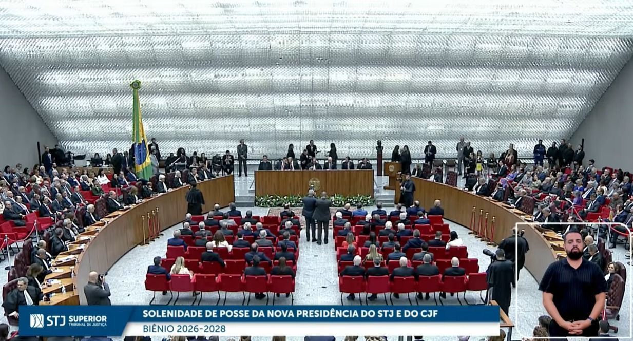 Após o juramento de Luis Felipe Salomão, novo presidente foi oficialmente empossado no STJ