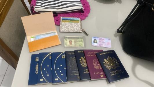 Passaportes e documentos foram recuperados