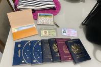 Família vinda da Inglaterra recupera passaportes após ter itens furtados em BH