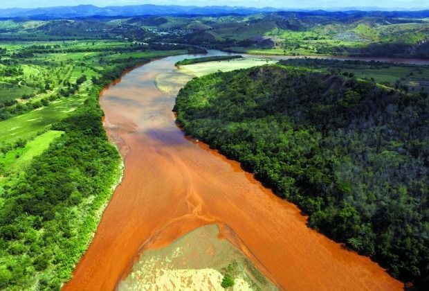 Governo anuncia R$ 100 milhões para climatizar escolas na Bacia do Rio Doce