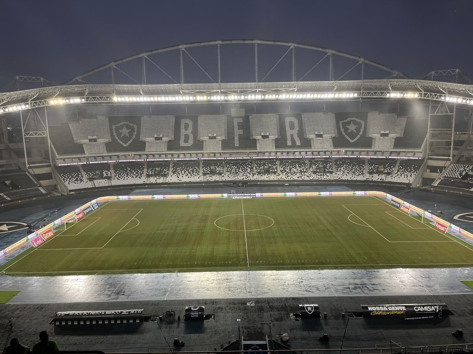 Botafogo x Athletico-PR: escalações para o jogo pelo Campeonato Brasileiro