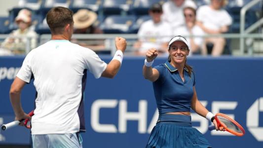 Luisa Stefani entra em quadra pelo US Open 2026