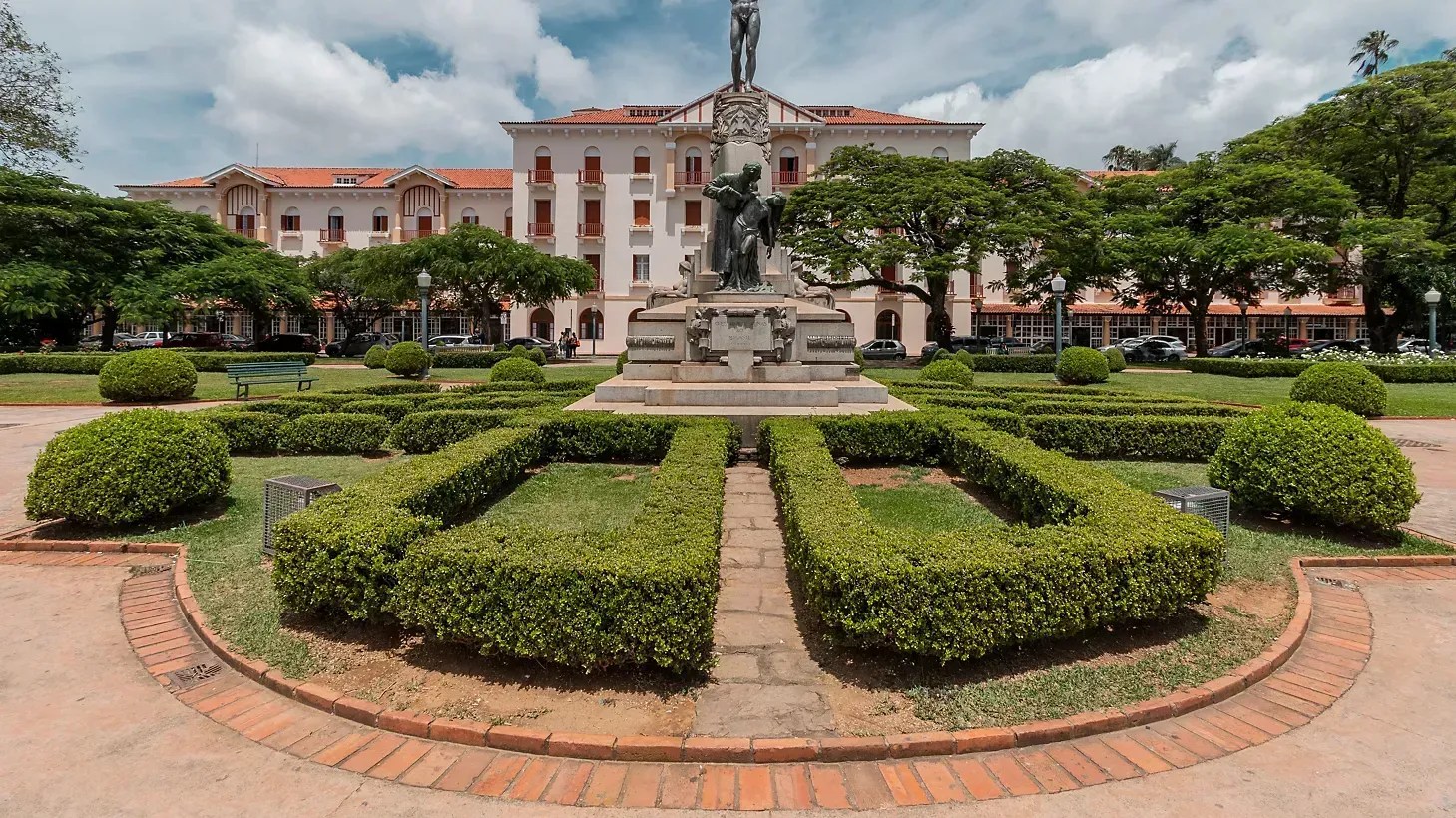 Poços de Caldas recebe Mostra de Artes com eventos gratuitos em vários pontos da cidade