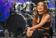 Anitta faz a fila andar e engata romance com ator da Globo, diz colunista