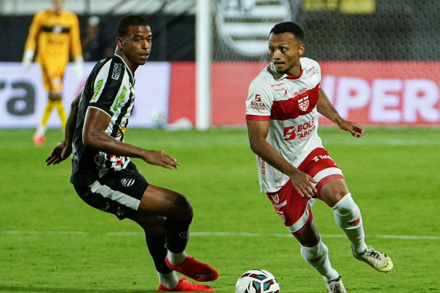 Em confronto direto, Athletic perde em casa para CRB e vê rival entrar no G6 da Série B