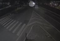 Vídeo: veja momento em que jogador do São Paulo atropela idoso em Barueri-SP