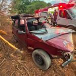 Seis pessoas ficam feridas em colisão entre dois carros em Jaíba