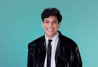 Estrelas da Casa: conheça Enzo Cespom, integrante do grupo de Pop