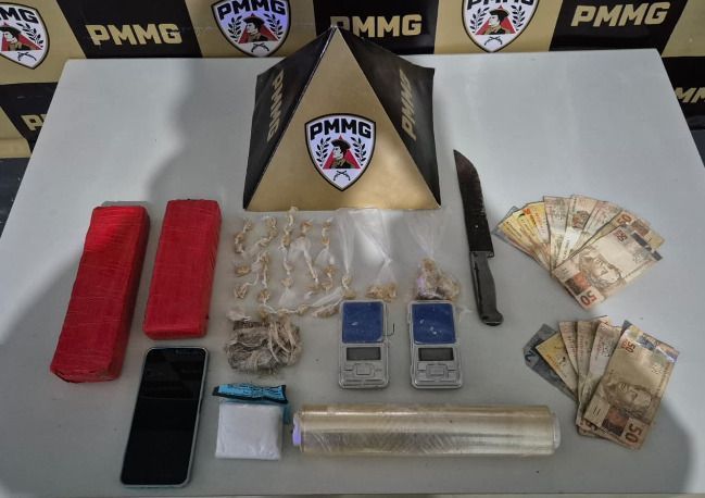 Irmãos que faziam delivery de drogas com motocicleta são detidos em Janaúba
