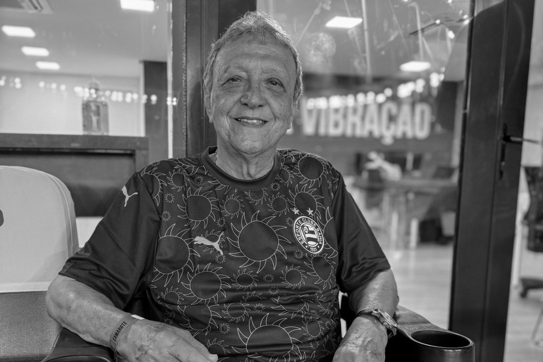Ídolo do Bahia e ex-dupla de Pelé no Santos, Douglas Franklin morre aos 76 anos