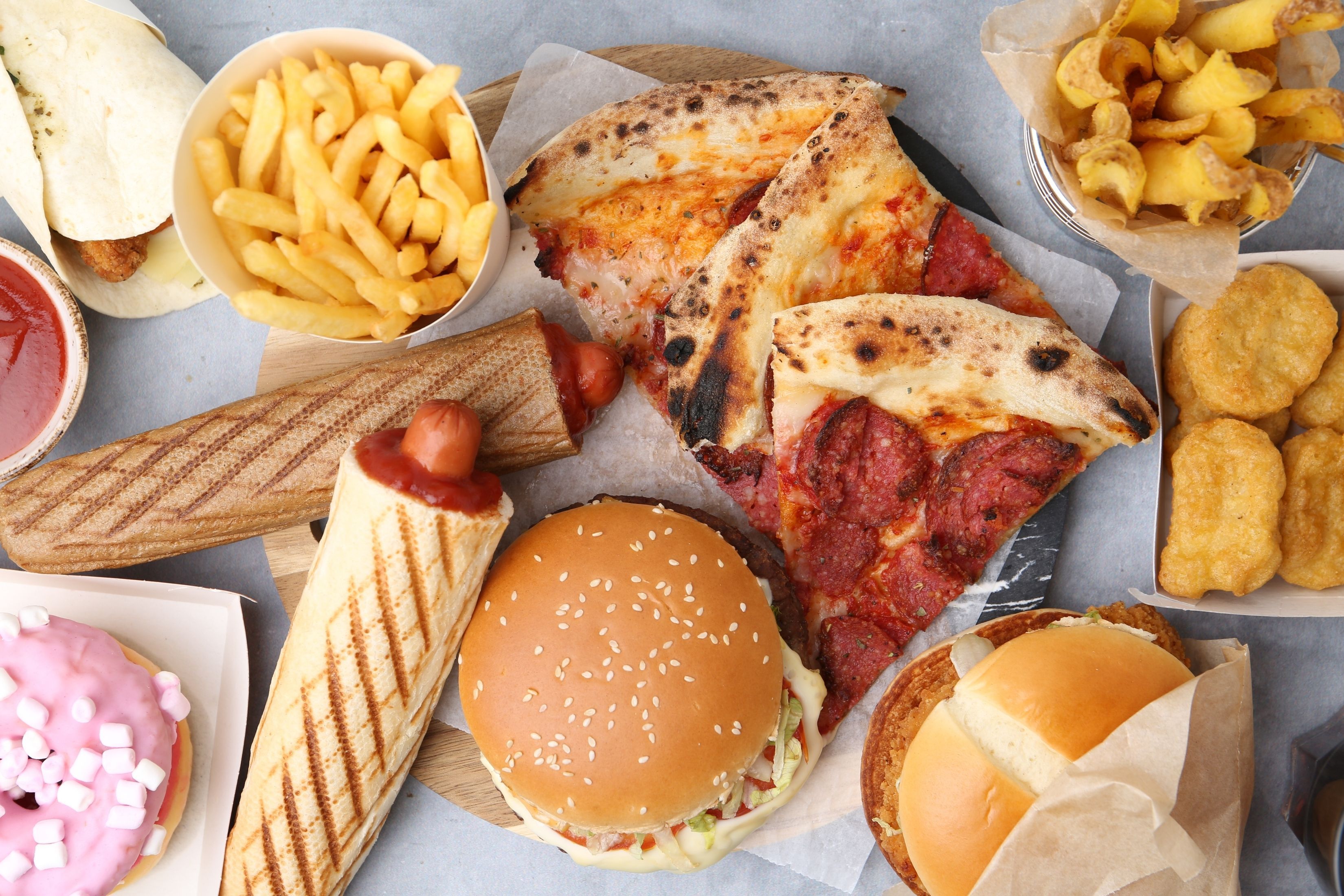 Levantamento revela qual o tipo de comida mais pedido por delivery