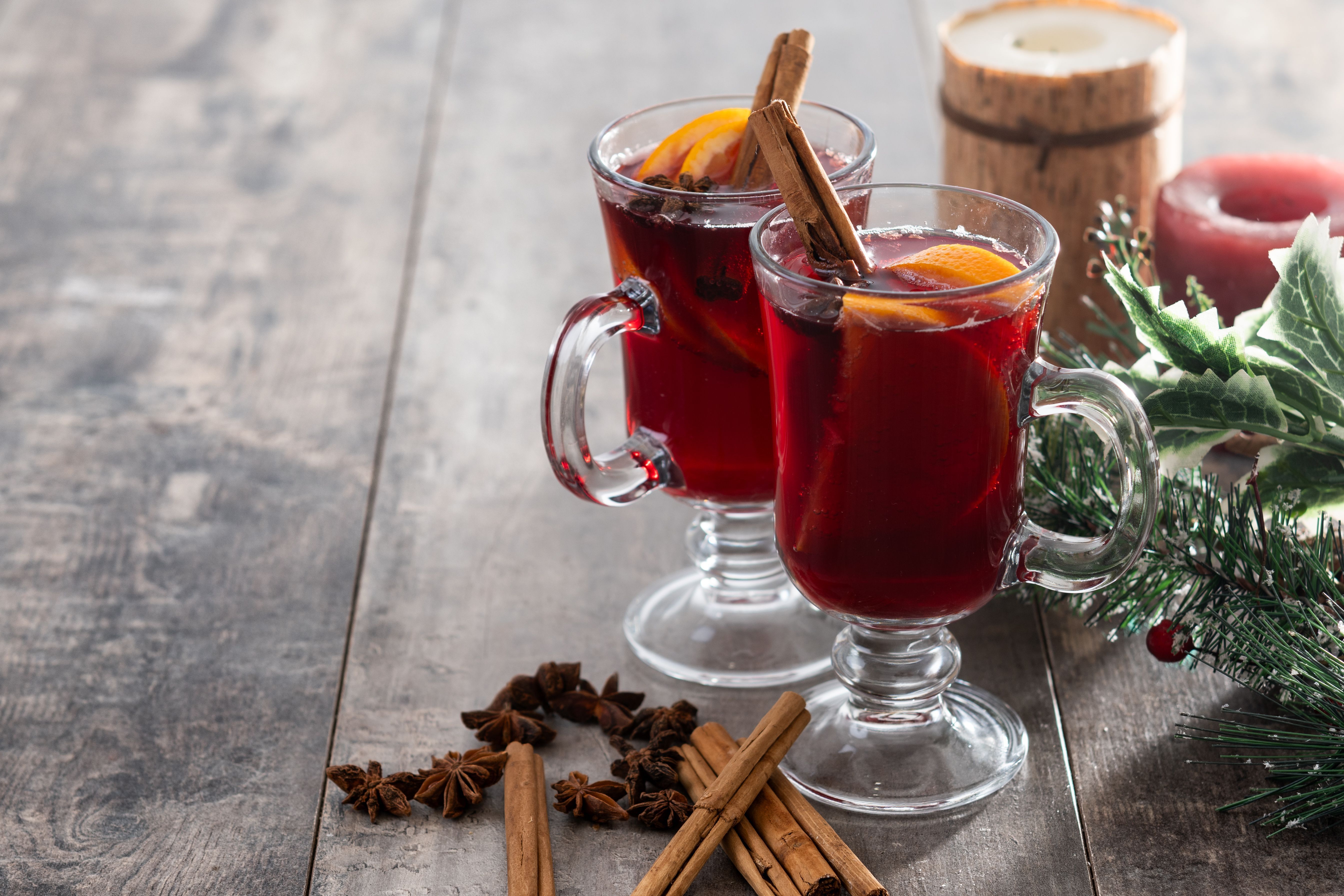 Como fazer vinho quente: receita tradicional ganha espaço no inverno