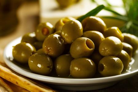 Azeitona faz parte da tradição da culinária mediterrânea e pode ser incluída em uma alimentação equilibrada